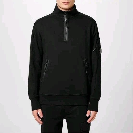 C.P COMPANY QUARTER ZIP (Category: Activewear) located in Cebu City. Submitted by kevinthrift (Listing ID 1466294036, Image 1). Description: C.P. COMPANY QUARTER ZIP Excellent Condition Size: XL on tag fit Large Dimes: Length 28 |Width 23 Color rate 9./10 No issue Need wash.