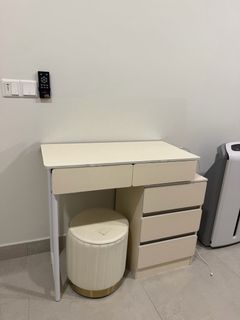 (Category: ) located in . Submitted by vikypreloved (Listing ID 1466297041, Image 1). Description: .