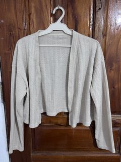 (Category: ) located in . Submitted by gbwardrobe (Listing ID 1466195475, Image 1). Description: .