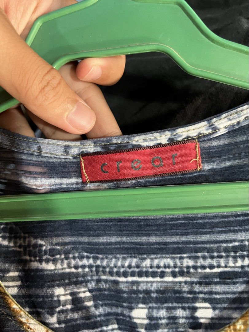 Crear pleated long line top (Category: Blouses) located in Kabankalan. Submitted by zeich_thrift (Listing ID 1466160431, Image 3). Description: Crear pleated long line top Excellent condition No issue.