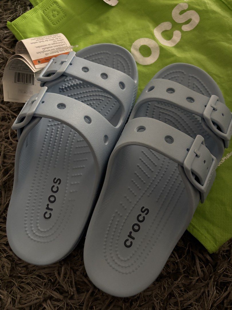 Crocs saturday sandal (Category: Sandals) located in Quezon City. Submitted by swift_kenjie (Listing ID 1466232761, Image 3). Description: I bougth sa sm Maluwag sa anak ko Super pretty nito at comfy W6 but kasya sa 7.
