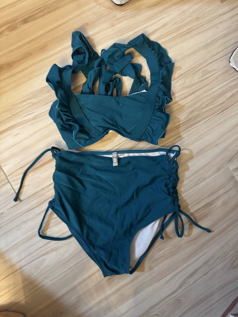 Crop top Pink strapless top and two two-piece bikinis bundle (Category: Bikinis & Swimsuits) located in Makati City. Submitted by declutter_forsale (Listing ID 1466302456, Image 3). Description: Swimwear: L Pink top: S White bottom skirt: S .