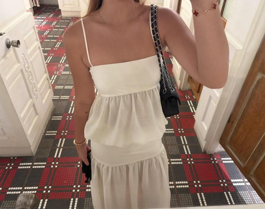 custom made spandex chiffon dress (Category: Dresses) located in Quezon City. Submitted by s0l4nge (Listing ID 1466322904, Image 1). Description: i dont remember the exact measurements i asked for but for reference my measurements are: bust 31 waist 25 height 5’3 hips 32 dress can fit xs up to small! firm on price :) would rather keep than sell lower !.