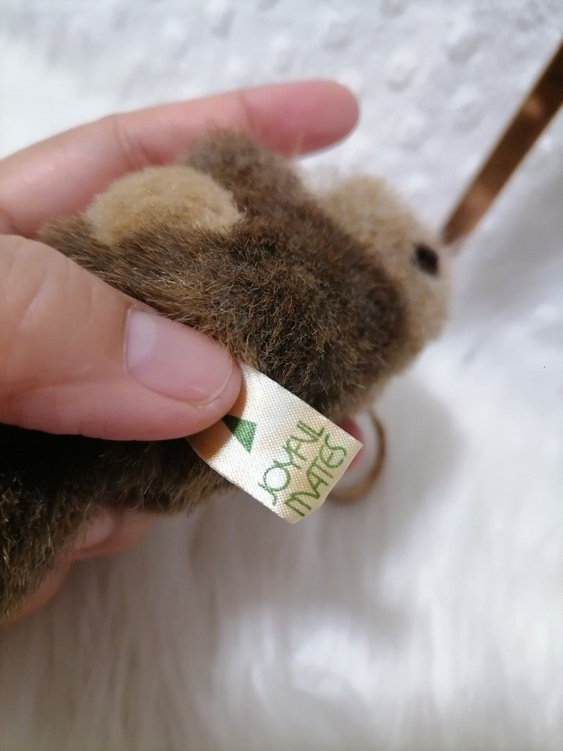Cute Plush Sea Otter Stuffed Keychain (Category: Other Accessories) located in Butuan. Submitted by az-branded.items (Listing ID 1466335616, Image 3). Description: Authentic item From Japan.