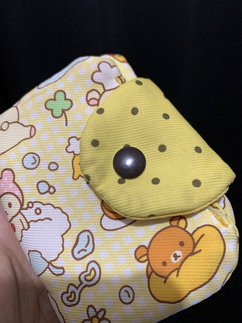 Cute Yellow Wallet (Category: Wallets & Card holders) located in Manila. Submitted by chiiluvr (Listing ID 1466303739, Image 2). Description: There are stains but can be washed..