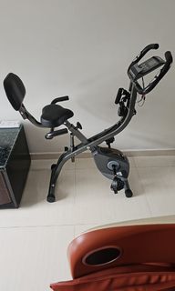 (Category: ) located in . Submitted by natuzzi_furniture (Listing ID 1466188212, Image 1). Description: .