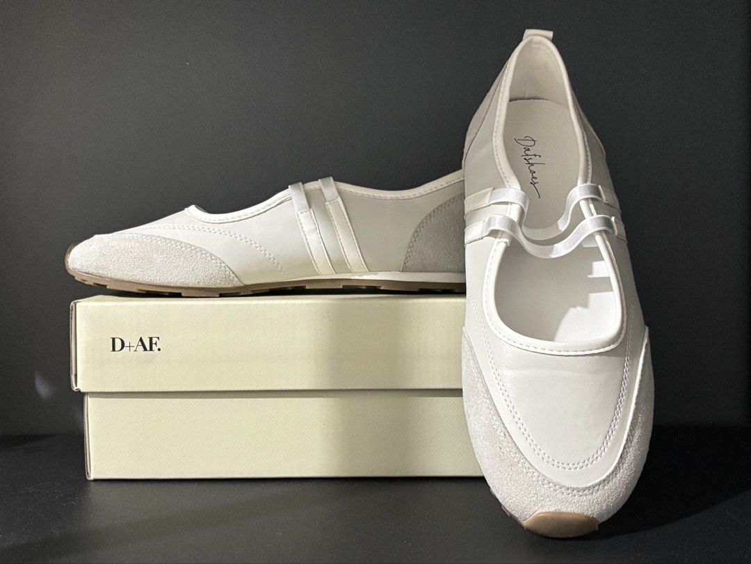 D+AF Ivory Mary Jane Flats (Category: Flats & Sandals) located in Manila. Submitted by eluhsawrr (Listing ID 1466331113, Image 1). Description: D+AF Sneakers (Taiwan brand) -once used, looks good as new -See photo for size. - includes box 🏷️OG Price: ₱3900 💸Selling Price: ₱3000.