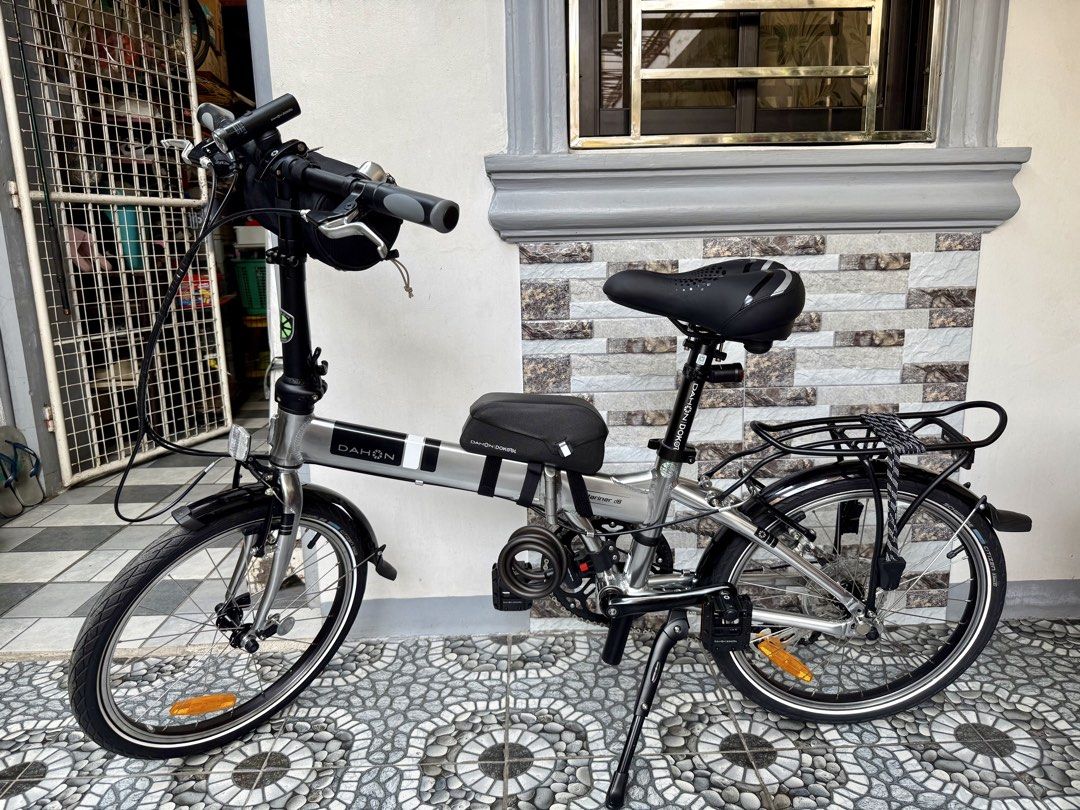 DAHON Mariner D8 Folding Bike – Fully Upgraded / Complete Setup (Category: Bicycles) located in Quezon City. Submitted by bigaymarkjoseph (Listing ID 1466311881, Image 1). Description: FOR SALE: DAHON MARINER D8 – FULLY UPGRADED & COMPLETE SETUP PRICE: ₱45,000 — SLIGHTLY NEGOTIABLE Selling my DAHON Mariner D8 Folding Bike in excellent condition. Clean, well-maintained, and already equipped with a lot of useful upgrades and accessories. Perfect fo