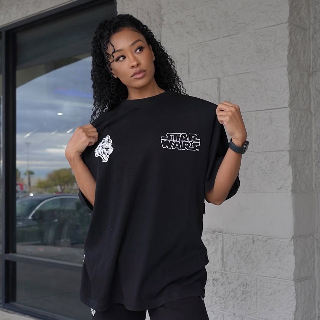DARC SPORT X STAR WARS Shirt (Category: Activewear) located in Bayombong. Submitted by rethreadsactivewear (Listing ID 1466250415, Image 1). Description: ON-HAND! READY TO SHIP! 🔥 DARC SPORT X STAR WARS Basic Tee Medium Brandnew 1699 only! *No back hit Combine your passion for fitness and iconic sci-fi culture with the limited-edition Darc Sport x Star Wars Basic Tee. Known for their premium quality and rare drops, this piece blends Darc Sport’s