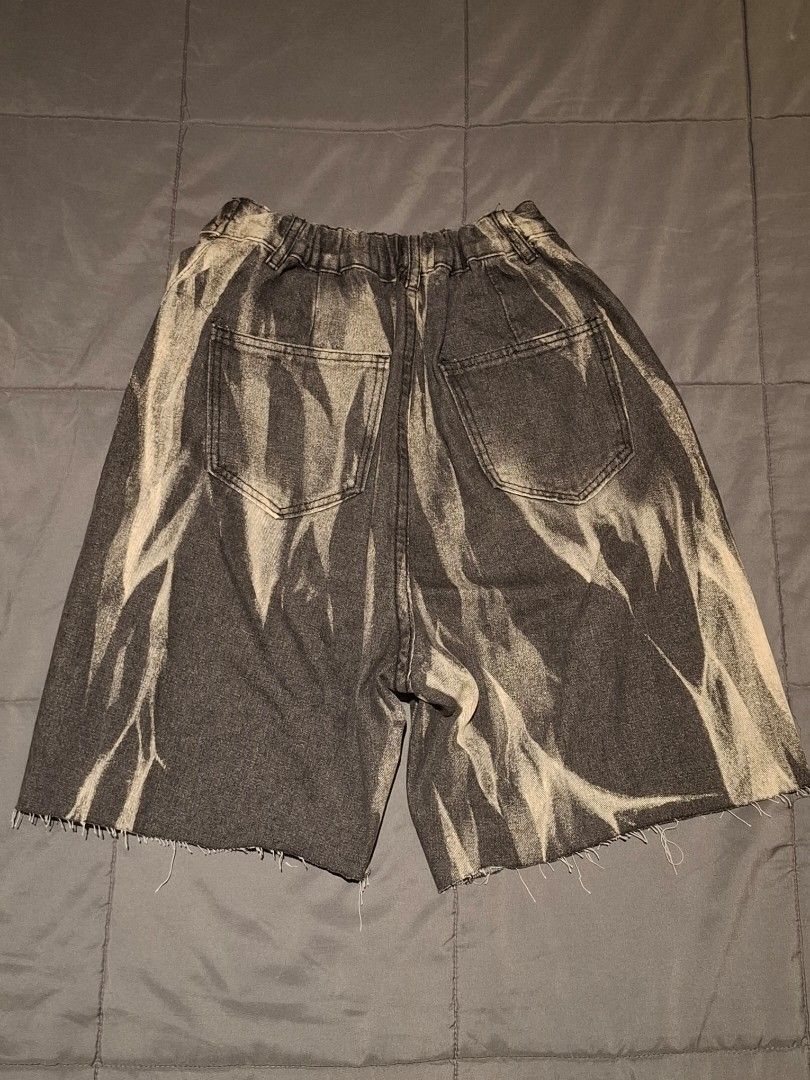 dark wash edgy grunge printed jorts (Category: Shorts) located in Paranaque City. Submitted by rilkeanheart (Listing ID 1466302255, Image 2). Description: *read bio before inquiring please! let's respect each other's time - w24-27 (stretchable) l 20.5 - drop crotch style, around 13 in rise - grommet button casing (?) is a bit loose but i haven't had problems with it - diy'ed from a pair of jeans so the hems are frayed and a bit uneven. please man