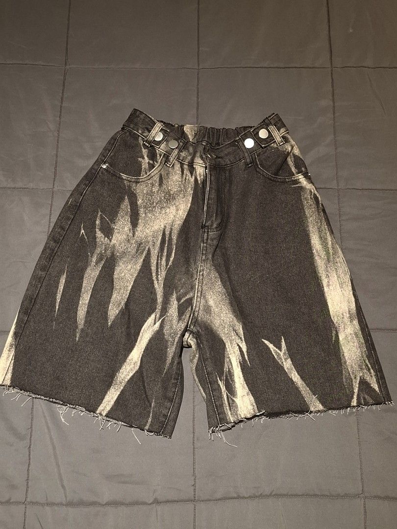 dark wash edgy grunge printed jorts (Category: Shorts) located in Paranaque City. Submitted by rilkeanheart (Listing ID 1466302255, Image 1). Description: *read bio before inquiring please! let's respect each other's time - w24-27 (stretchable) l 20.5 - drop crotch style, around 13 in rise - grommet button casing (?) is a bit loose but i haven't had problems with it - diy'ed from a pair of jeans so the hems are frayed and a bit uneven. please man