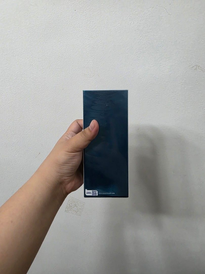 Davidoff Cool Water Eau De Toilette 125ml (Category: Fragrance & Deodorants) located in Quezon City. Submitted by agapimou88 (Listing ID 1466335865, Image 3). Description: - Brand: Davidoff Cool Water Eau de Toilette for Men - Size: Large 4.2 fl oz / 125 ml bottle - Condition: Brand new, unopened, and sealed in original blue packaging box - Authenticity: Barcodes and batch numbers fully intact - Fragrance: Timeless fresh aquatic scent, perfect fo