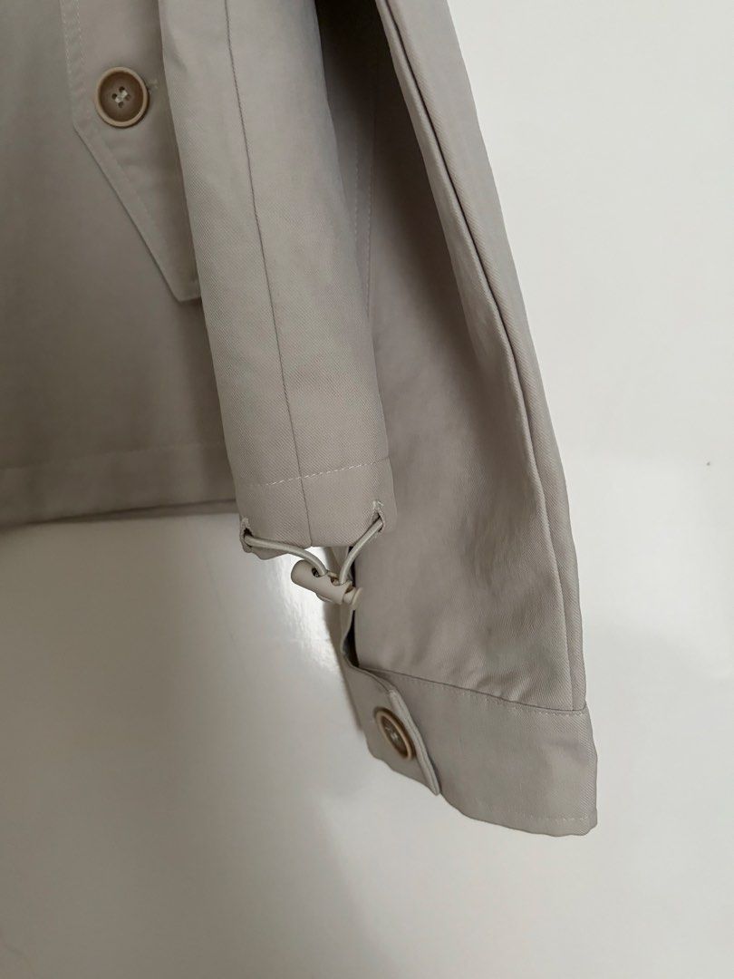 Dazy Beige Jacket Size L (Category: Coats, Jackets and Outerwear) located in Las Pinas. Submitted by sabs28 (Listing ID 1466235970, Image 2). Description: Features a button-up front, high collar, chest pockets, and adjustable drawstring hem..