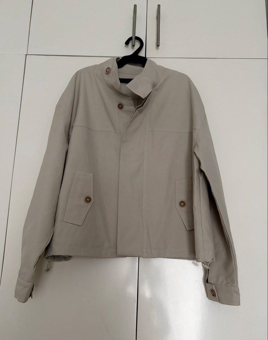Dazy Beige Jacket Size L (Category: Coats, Jackets and Outerwear) located in Las Pinas. Submitted by sabs28 (Listing ID 1466235970, Image 1). Description: Features a button-up front, high collar, chest pockets, and adjustable drawstring hem..