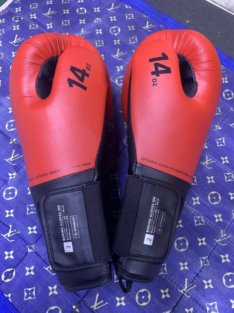 Decathlon Outshock (Category: Combat Sports) located in Manila. Submitted by andreiluces23 (Listing ID 1466323054, Image 1). Description: Never been used sa heavy bag or sparring Nasukat lang 14oz 1k fix bagong bago pa.