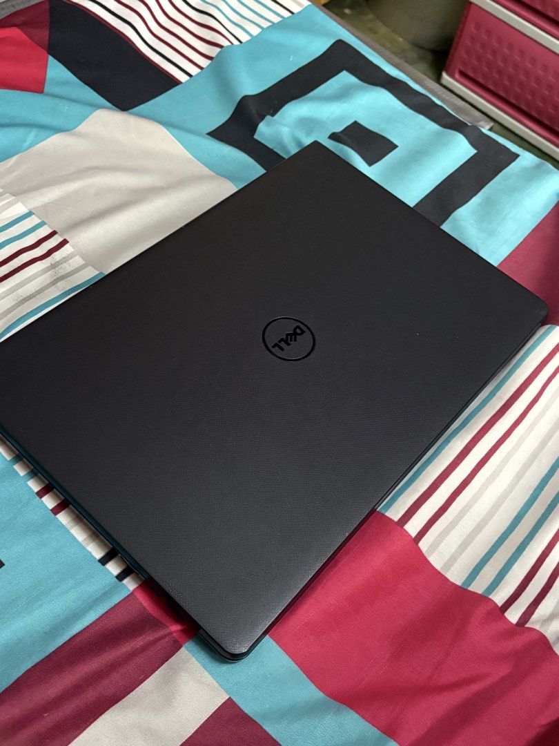 Dell Inspiron 15 (Category: Laptops & Notebooks) located in Quezon City. Submitted by iamgrei (Listing ID 1466173338, Image 1). Description: Nireset, nadelete pati OS. Ikaw na bahala mag paayos. No other issue I5 3573, nag oon pa as shown sa picture. .