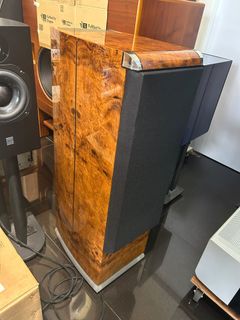 (Category: ) located in . Submitted by sg_liveacoustics (Listing ID 1466211380, Image 1). Description: .