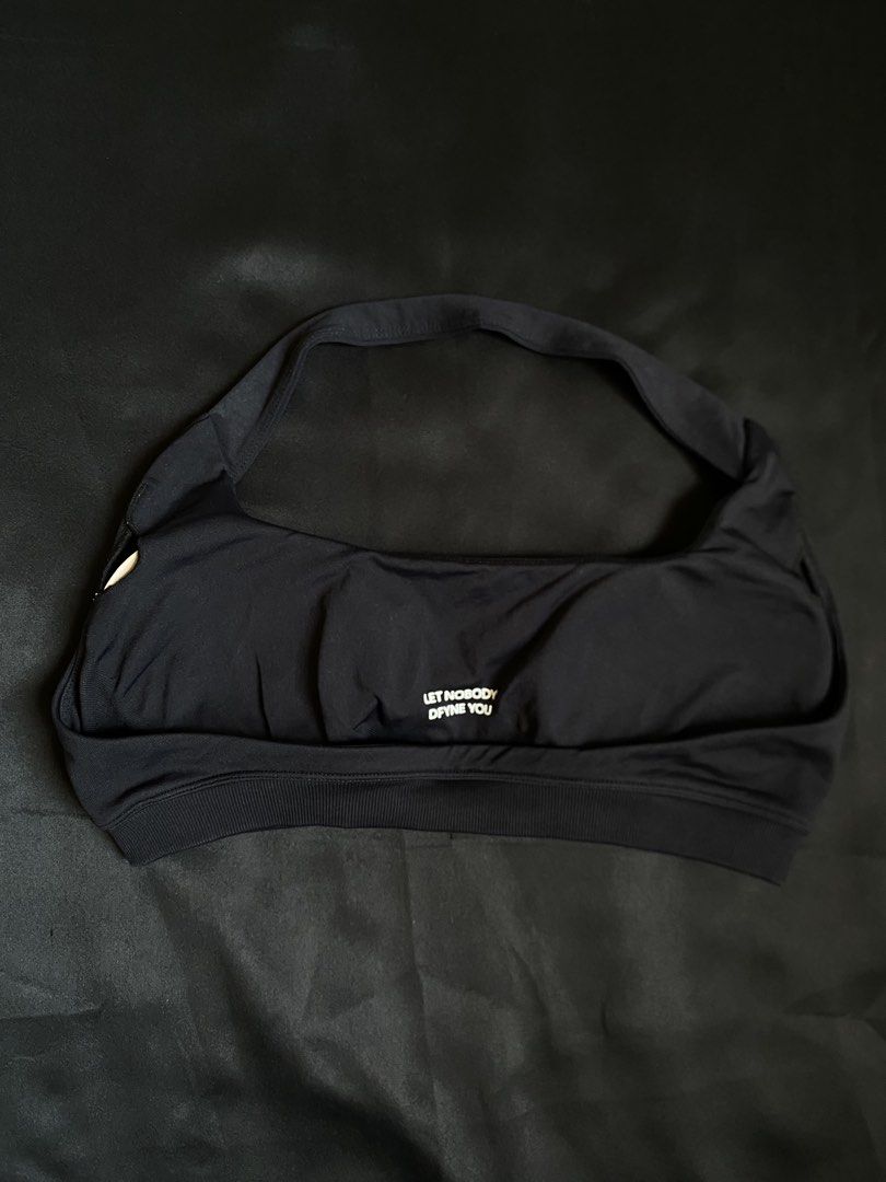 DFYNE LIKE NEW (Category: Activewear) located in Manila. Submitted by 2mclo (Listing ID 1466289421, Image 2). Description: Medium a-b cup 14 bus w Length 10.