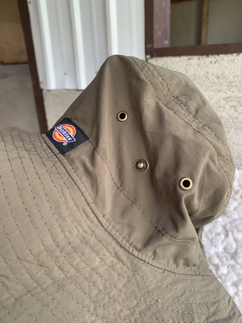 Dickies (Category: Caps & Hats) located in Manila. Submitted by hamboychac77005 (Listing ID 1466242845, Image 3). Description: .