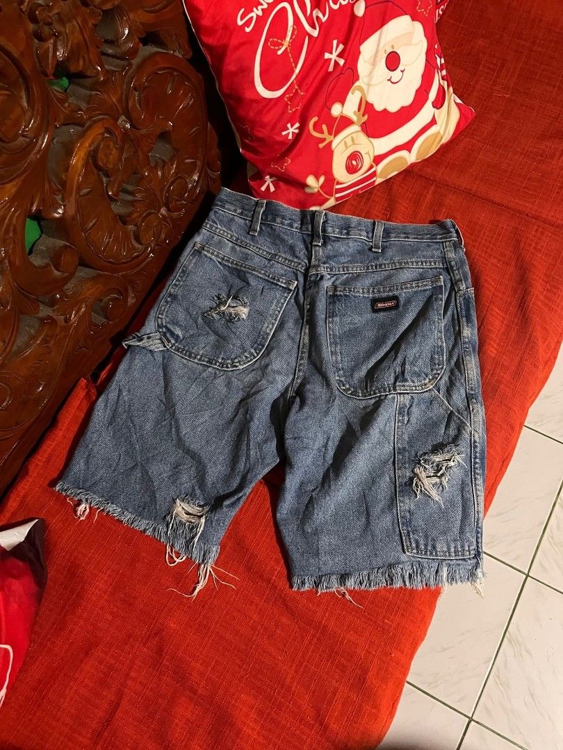 DICKIES CARPENTER DISTRESSED JORTS (Category: Shorts) located in Hinigaran. Submitted by err0n (Listing ID 1466293401, Image 1). Description: DICKIES CARPENTER JORTS DISTRESSED •Size: 31 On tag Length 21 •CONDITION: EXCELLENT •NO ISSUE.