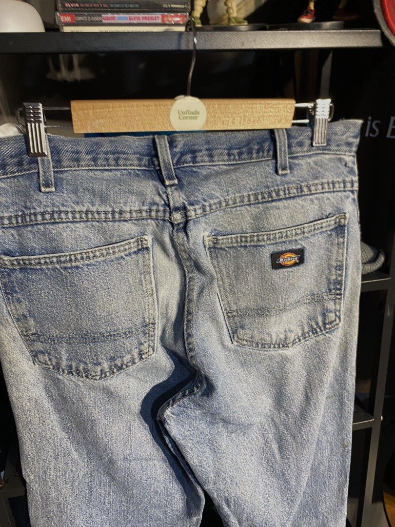 DICKIES DENIM PANTS (Category: Jeans) located in San Pablo. Submitted by genesisllo24149 (Listing ID 1466186909, Image 3). Description: DICKIES DENIM PANTS WAIST -> 32 LENGTH -> 42.5 THIGH -> 13 LEG OPENING -> 8.5 ISSUE -> SIGN OF USAGE CONDITION -> WELL USED DM TO PURCHASE 📥 DISCLAIMER: - Please manage your expectations, posted items are preloved, used & thrifted -Actual color may vary due to lighting -Flaker will be posted.