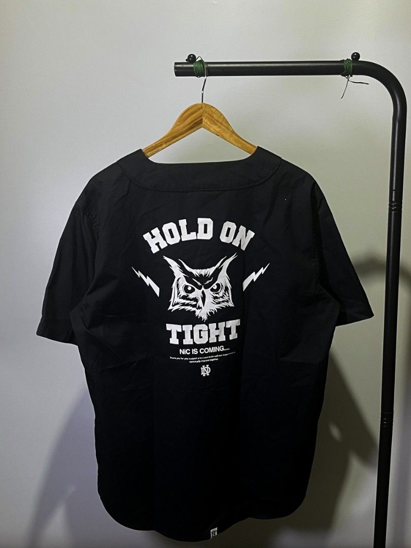 DICKIES HOLD ON TIGHT BUTTON DOWN SHIRT (Category: Tshirts & Polo Shirts ) located in Davao. Submitted by nmd.archives (Listing ID 1466183281, Image 2). Description: XL on tag 23.5 x 30 Color rate and condition: 10/10 No issue.