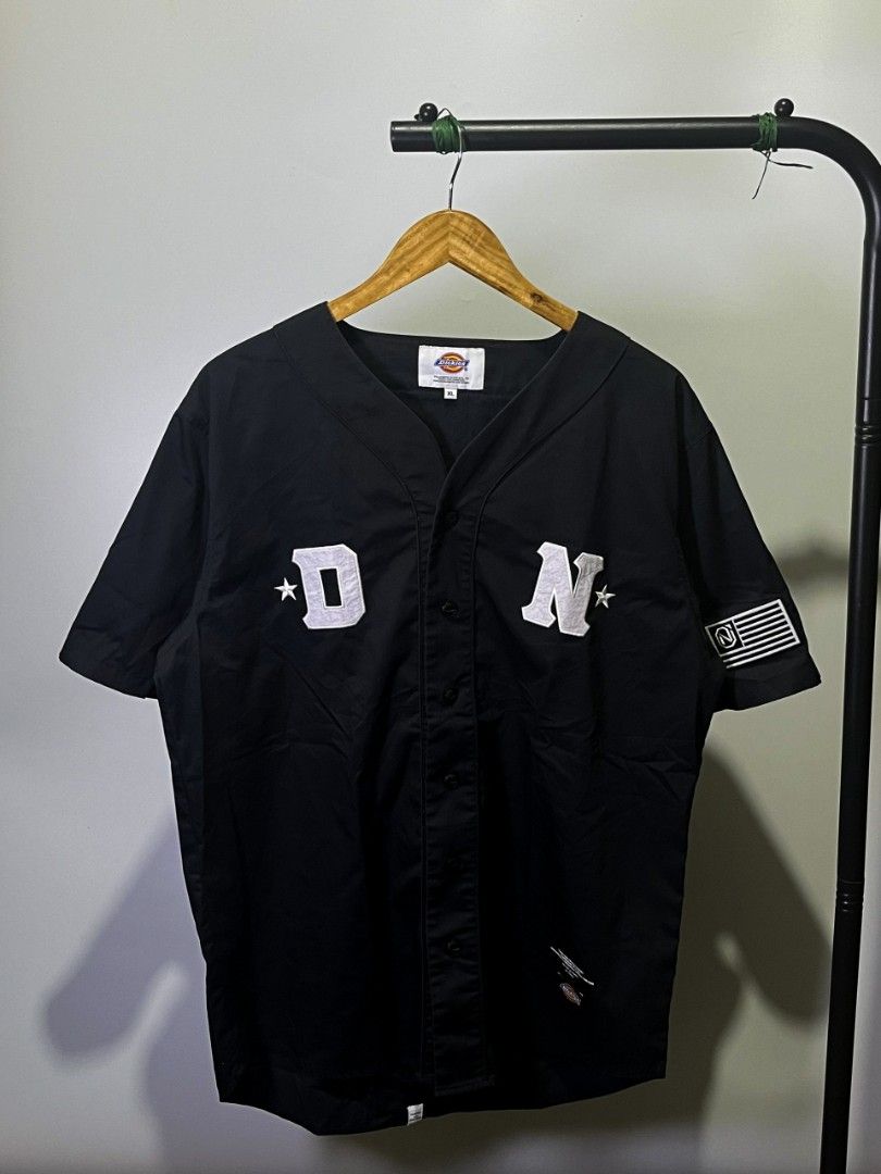 DICKIES HOLD ON TIGHT BUTTON DOWN SHIRT (Category: Tshirts & Polo Shirts ) located in Davao. Submitted by nmd.archives (Listing ID 1466183281, Image 1). Description: XL on tag 23.5 x 30 Color rate and condition: 10/10 No issue.