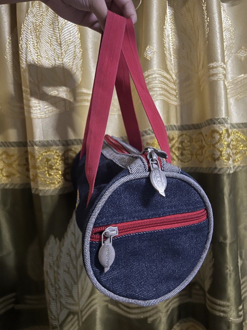 Dickies Mini denim blue hand bag with red strap (Category: Shoulder Bags) located in Dagupan City. Submitted by shortkekii_00 (Listing ID 1466277466, Image 3). Description: - negotiable sa sure buyer - minor issue (stitching sa loob–zipper part) - from usa * payment first policy, ship via jnt or can do meetups with the said loc ^^ .