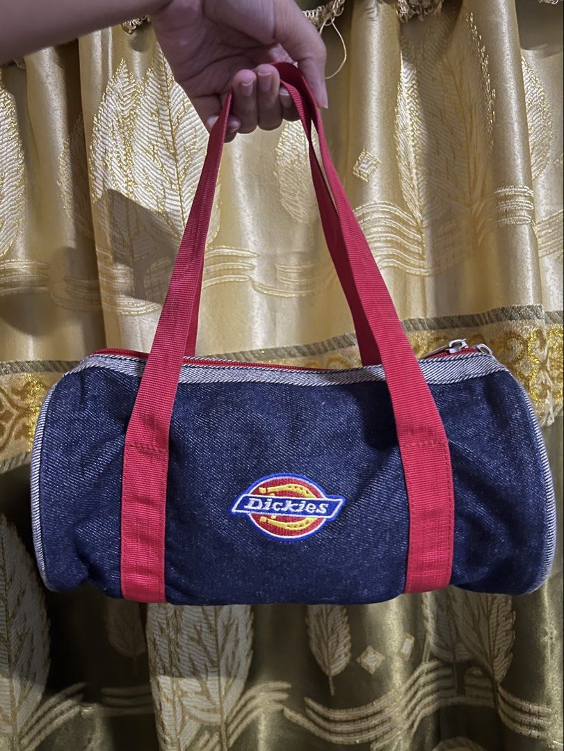 Dickies Mini denim blue hand bag with red strap (Category: Shoulder Bags) located in Dagupan City. Submitted by shortkekii_00 (Listing ID 1466277466, Image 1). Description: - negotiable sa sure buyer - minor issue (stitching sa loob–zipper part) - from usa * payment first policy, ship via jnt or can do meetups with the said loc ^^ .