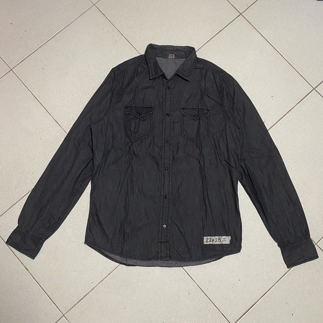diesel button down (Category: Formal Shirts) located in Taguig. Submitted by xi_xxix1129 (Listing ID 1466331994, Image 1). Description: xl on tag 22x28.5” vgood used condition 379php +sf no cod taguig location 📩📩📩.