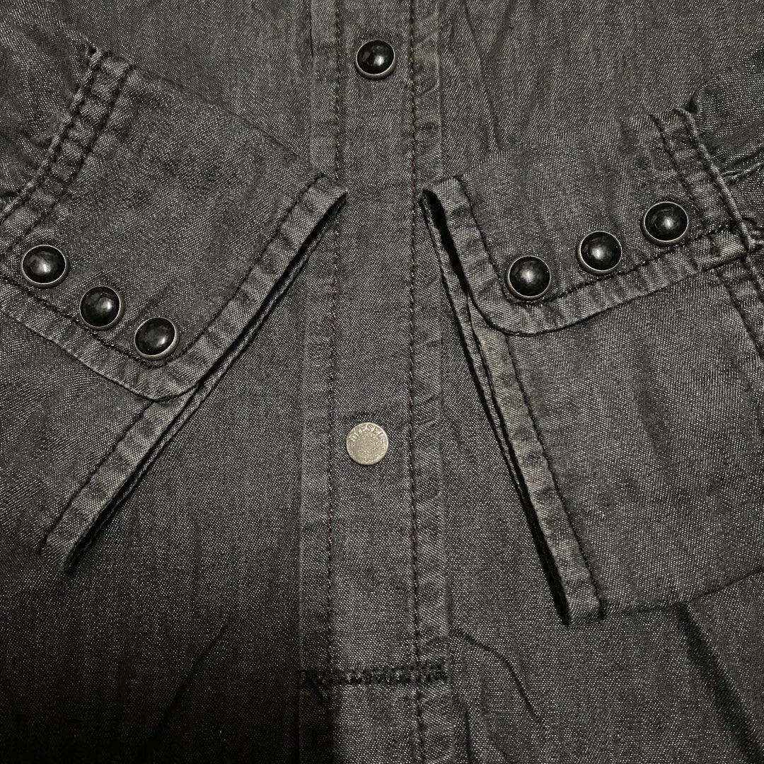 diesel button down (Category: Formal Shirts) located in Taguig. Submitted by xi_xxix1129 (Listing ID 1466331994, Image 3). Description: xl on tag 22x28.5” vgood used condition 379php +sf no cod taguig location 📩📩📩.