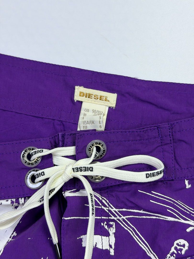 Diesel shorts (Category: Shorts) located in Kapangan. Submitted by keythsgs74798 (Listing ID 1466279511, Image 3). Description: Diesel.