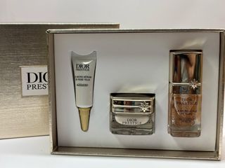 （分類：）位於 。 由 happychan1234 提交（商品編號 1466195991，圖片 1）。簡介： 。