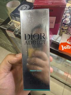(Category: ) located in . Submitted by luxuryfragrances (Listing ID 1466168230, Image 1). Description: .