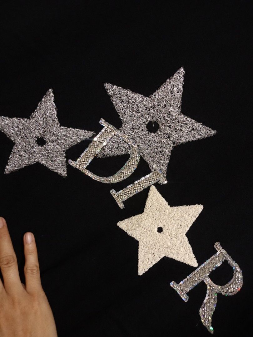 Dior Star Graphic Shirt (Category: Tshirts & Polo Shirts ) located in Valenzuela. Submitted by One.Only.Nan (Listing ID 1466292342, Image 2). Description: 2 on tag Actual W21 L30" Excellent condition 9 color rate MOP GCASH MAYA AUB BPI VALENZUELA CITY.
