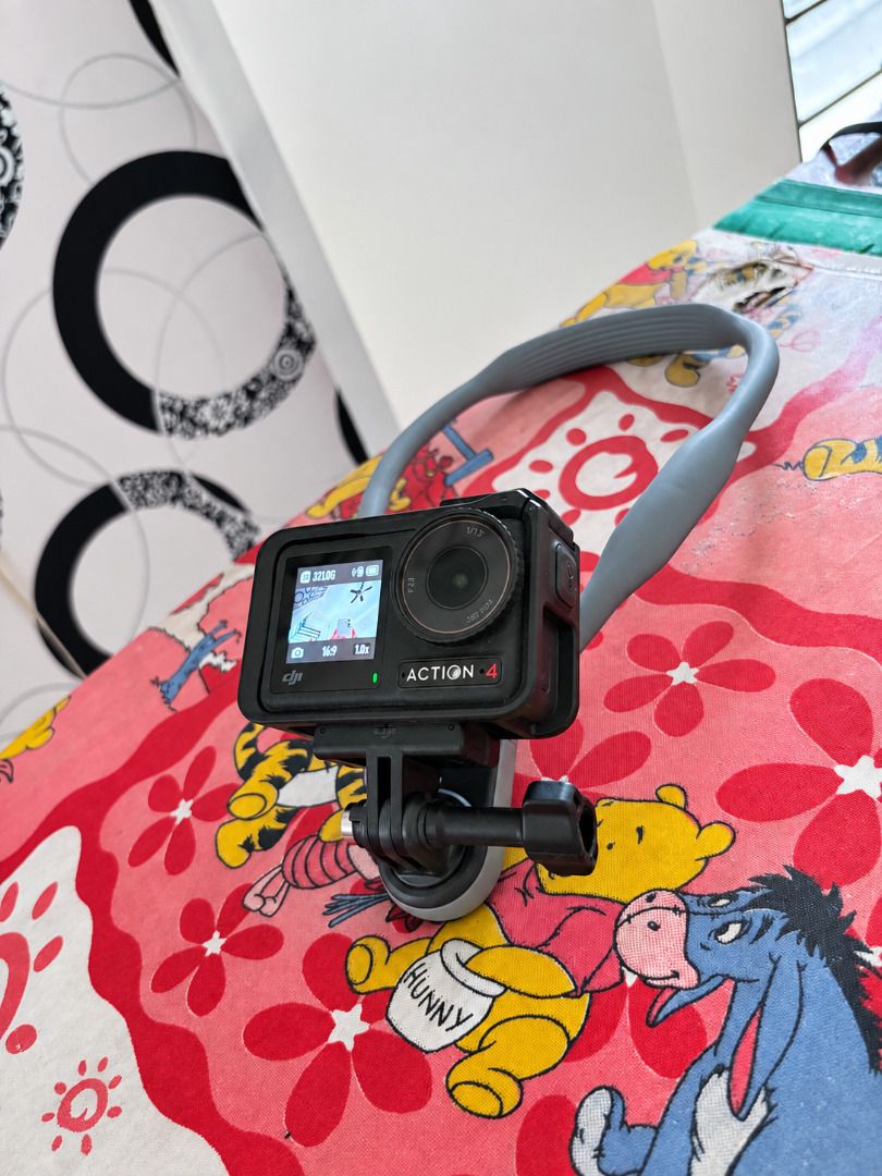 DJI Action 4 with neck mount and frame (Category: Video Cameras) located in Candelaria. Submitted by palaganasreggie-71465 (Listing ID 1466327108, Image 2). Description: DJI Osmo Action 4 Telesin Quick Release Neck Mount RFS: Hindi na nagagamit.