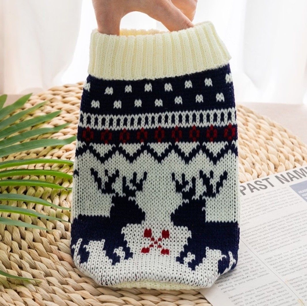 Knitted Dog Cat Christmas Outfit (Category: Homes & Other Pet Accessories) located in Mandaluyong City. Submitted by ilovemyshop (Listing ID 1466210200, Image 1). Description: ❤️ Material : Knitted, stretchable ❤️ size is: Chest - 14 inches Length- 16 inches.