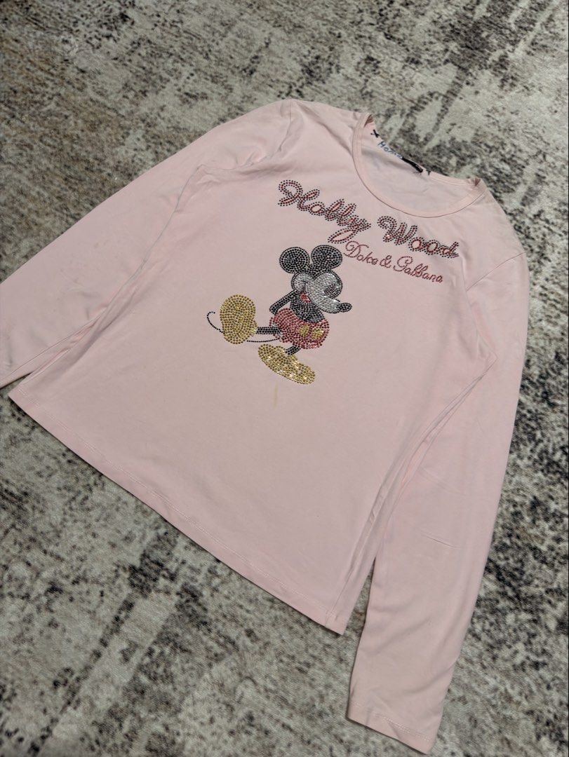 Dolce & Gabbana x HollyWood (Category: Shirts) located in Makati City. Submitted by angkoljograt (Listing ID 1466192592, Image 3). Description: Pen stain on nape area 24.5x19.