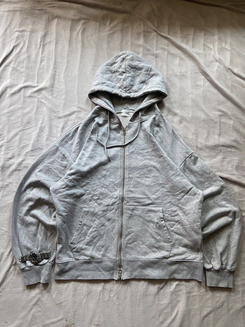 DOUBLE ZIP GREY HOODIE (Category: Coats, Jackets and Outerwear) located in Bacolod City. Submitted by clerkhexx (Listing ID 1466321619, Image 1). Description: DOUBLE ZIP GRAY HOODIE ( BOXY FIT ) Brand: L.A.B STUDIO Measurements: WIDTH 24 LENGHT 26 Mine: 350 Condition of this item 10 - color rate 10- need hard wash Check every photos for conditions of the item.