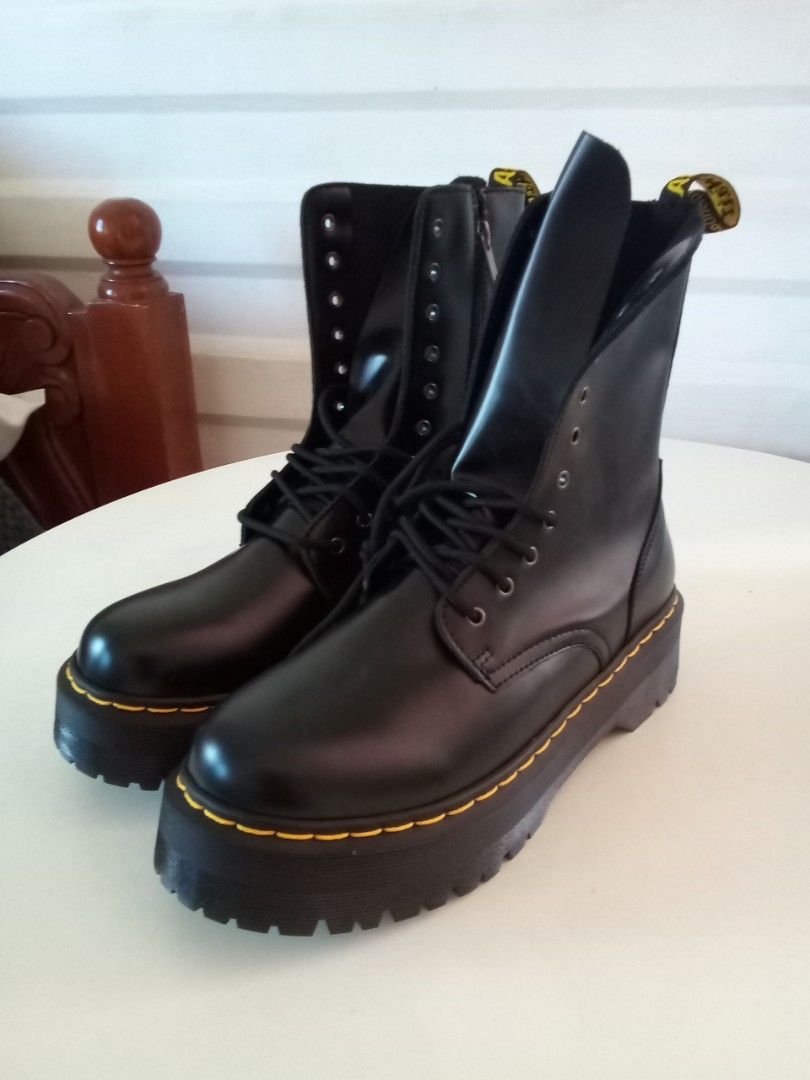 Dr. Martens Men's Jadon Hi platform boots (Category: Boots) located in Makati City. Submitted by pinkeealvarez (Listing ID 1466205179, Image 1). Description: US 11 men/ EU 44/ 29cm.