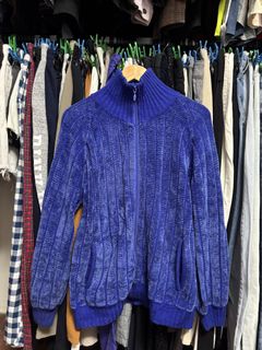 (Category: ) located in . Submitted by isabelasthriftclothes (Listing ID 1466295714, Image 1). Description: .