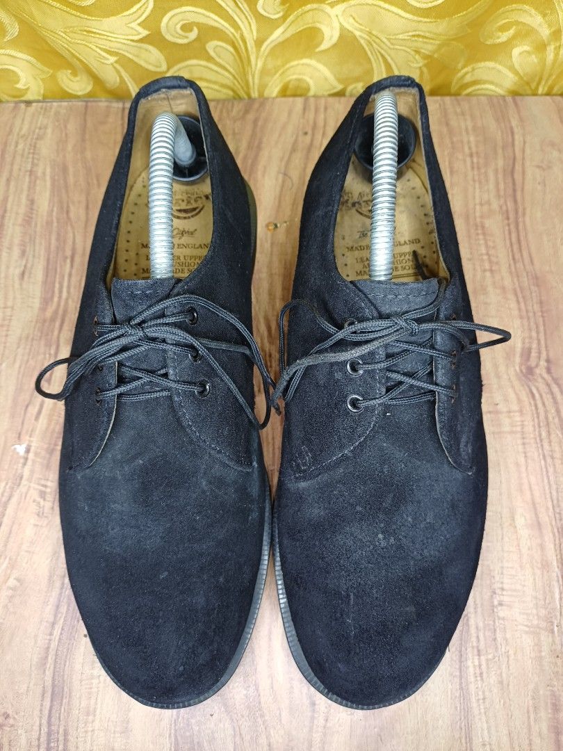 dr.martens Plain-toe Derby ◾️ 👞 (Category: Casual Shoes) located in Quezon City. Submitted by jstreetsole (Listing ID 1466160773, Image 3). Description: Dr.Martens Plain-toe Derby ◾️👞 Size 7.5 / 41 , 25.5 cm 📏 ✅Secondhand ✅Excellent Condition ✅SuedeLeather ✅️Made in England •💰 Payment Method. G-cash or meet up around Qc Commonwealth - Cod Along Metro manila •Can do Via. -Lalamove 🏍 -Jnt 🚌 -Lbc 🚌 Price: 1.4k Direct message for more details.
