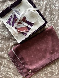 (Category: ) located in . Submitted by closetbylittleprops (Listing ID 1466251264, Image 1). Description: .