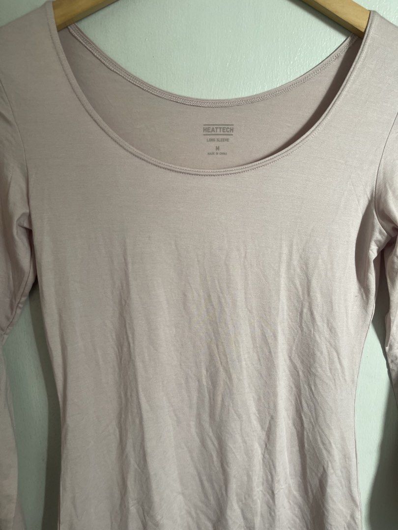 Dusty Pink heattech (Category: Longsleeves) located in Quezon City. Submitted by booktt (Listing ID 1466180534, Image 2). Description: heattech medium light pink.