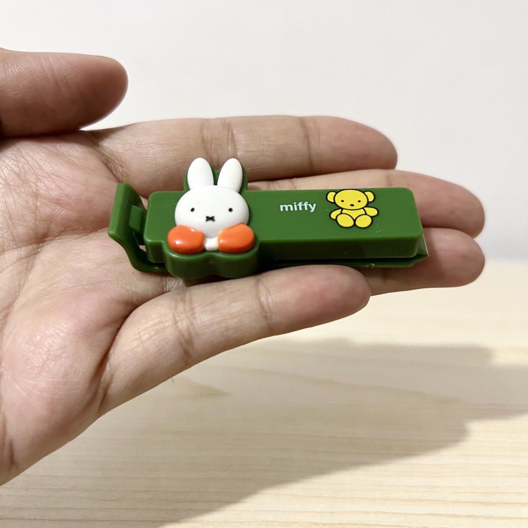 DyDo Miffy Kitchen Clip 6cm - Php 100 (Category: Fans) located in Davao. Submitted by pandorastoybox (Listing ID 1466237025, Image 3). Description: DyDo Miffy Kitchen Clip 6cm - Php 100.