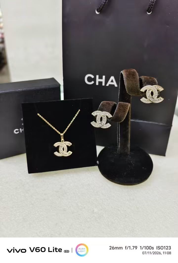 Earrings (Category: Earrings) located in Manila. Submitted by celstainlessjewelry (Listing ID 1466201617, Image 3). Description: Earrings - 1800 Set - 2800 With box and paper Pm me.