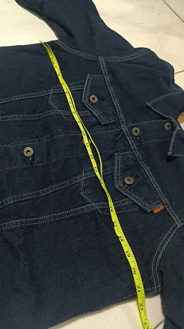 EDWIN DENIM JACKET WOOL LINING (Category: Coats, Jackets and Outerwear) located in Caloocan City. Submitted by lorkan04 (Listing ID 1466224359, Image 2). Description: 21.5x26 Large On Tag No Issue Authentic Excellent Condition .