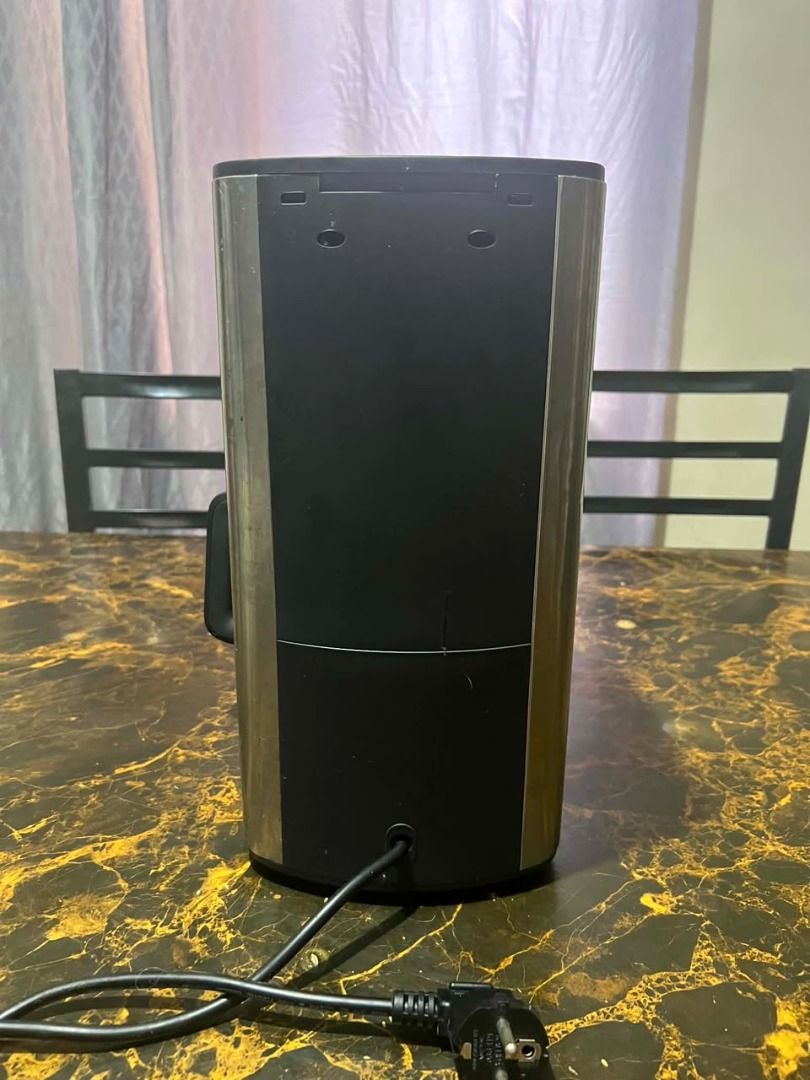 Electrolux Create 4 Drip Coffee Maker (Category: Coffee Machines & Makers) located in Taguig. Submitted by lhadychinitah (Listing ID 1466239439, Image 2). Description: .
