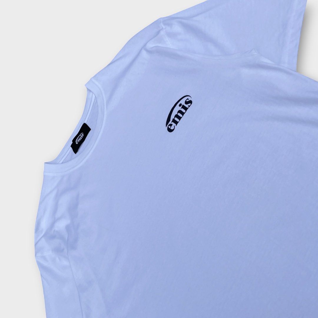 emis - Chest Logo Shirt (Category: Tshirts & Polo Shirts ) located in Los Banos. Submitted by declutterking (Listing ID 1466291556, Image 2). Description: Size Small on tag Dimensions: 19.5" shoulders 20" chest 28.5" length 8.75" sleeves Good as new condition Authentic.