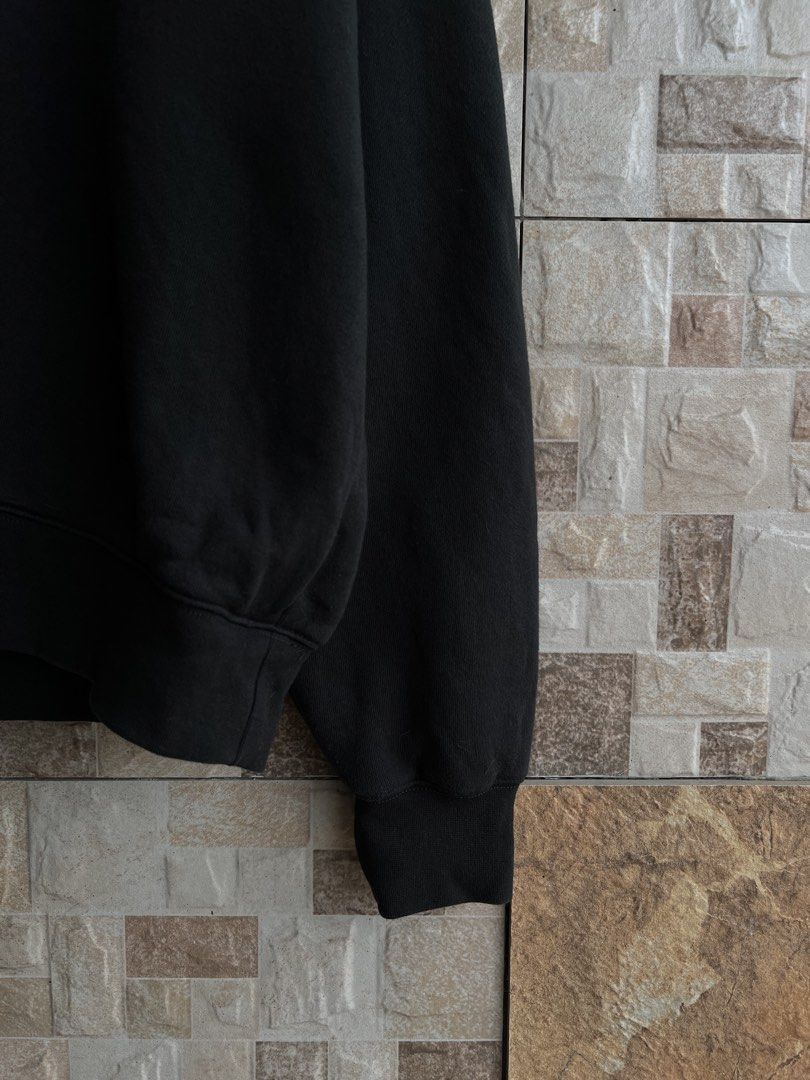 ESSENTIALS - “ REFLECTORIZE LOGO DESIGN “ MOCK NECK SWEATER (Category: Coats, Jackets and Outerwear) located in Bacolod City. Submitted by timelessbyjosh (Listing ID 1466310609, Image 3). Description: BEST FOR CASUAL & COZY OUTFITS SIZE : SMALL ACTUAL COLOR : CHARCOAL BLACK COLOR RATE : 9. 5 OUT OF 10 CONDITION : EXCELLENT MATERIAL : 80 % COTTON & 20 % POLYESTER MADE IN : CHINA FLAWS : NONE DIMENSIONS LENGTH - 27 WIDTH ( ARMPIT TO ARMPIT ) - 26. 
